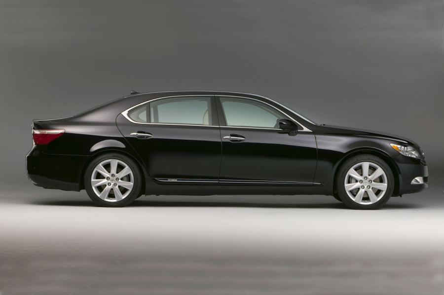  Lexus LS600h L 2007 года  (фото 216 из 224)